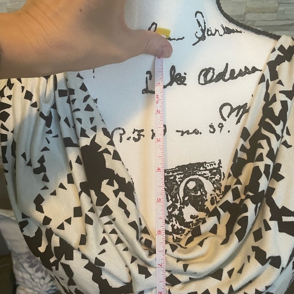 Black & Ivory pattern dress by Velvet with scoop neckline. NWOT, small. - Picture 6 of 8